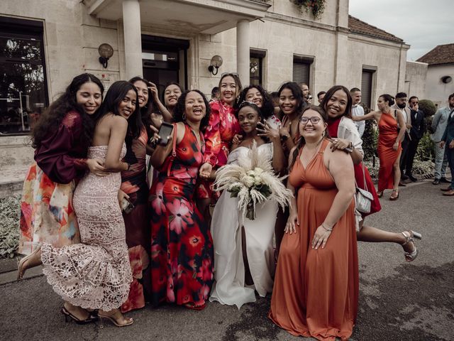 Le mariage de Antoine et Tahina à Châteaubernard, Charente 21