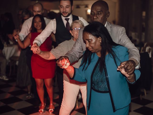 Le mariage de Antoine et Tahina à Châteaubernard, Charente 52