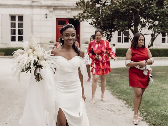 Le mariage de Antoine et Tahina à Châteaubernard, Charente 42