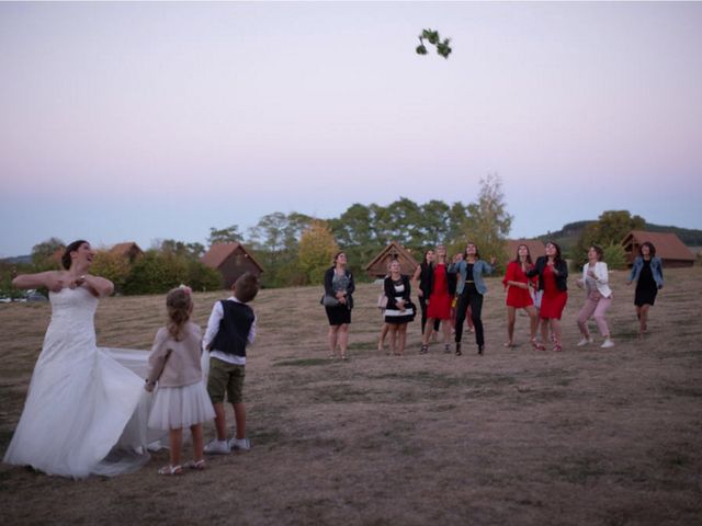 Le mariage de Stéphane et Nadège à Dompierre-les-Ormes, Saône et Loire 40