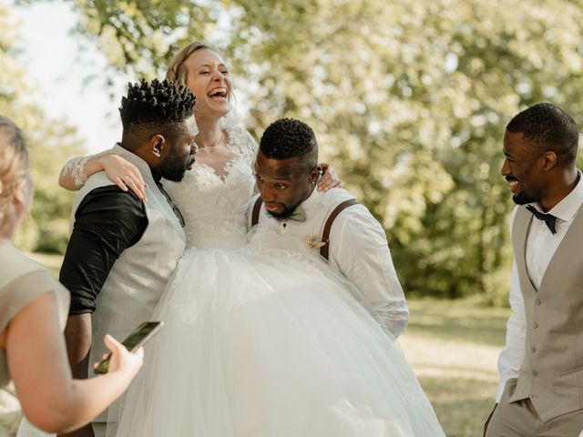 Le mariage de Romaric et Astrid à Saint-Astier, Dordogne 7