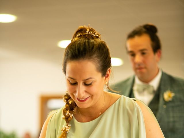 Le mariage de Nicolas et Béatrice à Saint-Pierre-du-Mont, Landes 13