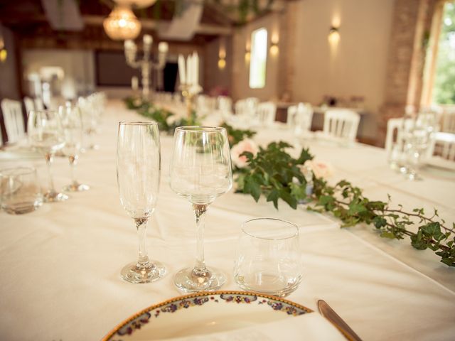 Le mariage de Loïc et Imane à Toulouse, Haute-Garonne 35