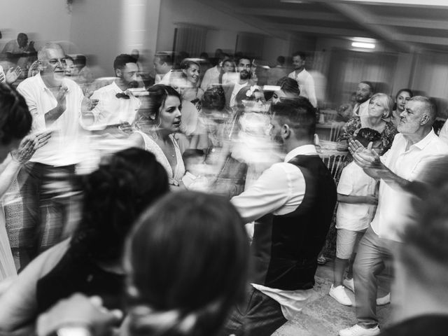 Le mariage de Gaëtan et Laura à La Destrousse, Bouches-du-Rhône 12