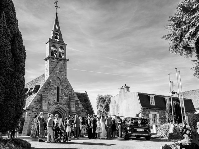 Le mariage de Lionel et Roxane à Ploubazlanec, Côtes d&apos;Armor 11