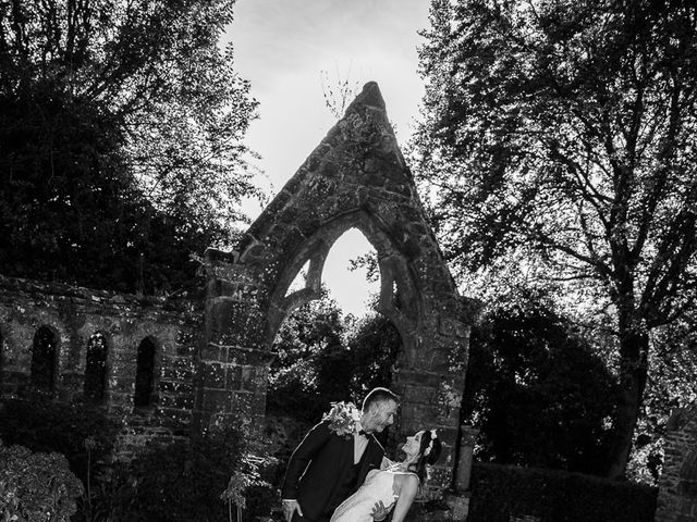 Le mariage de Lionel et Roxane à Ploubazlanec, Côtes d&apos;Armor 24