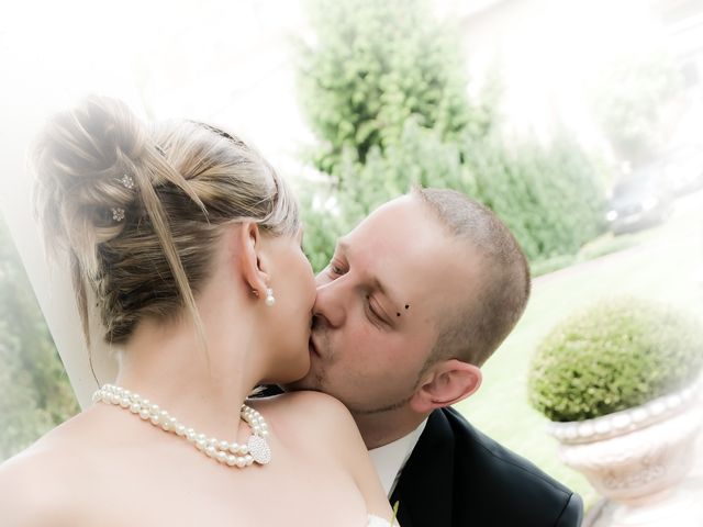 Le mariage de Michael et Jessica à Petite-Rosselle, Moselle 68