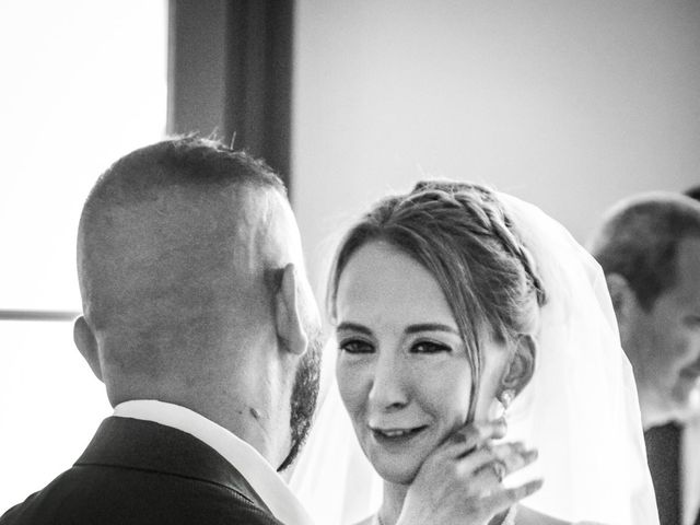 Le mariage de Jean Louis et Chloe à Vierzon, Cher 18