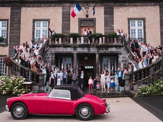 Le mariage de Alexandre et Coralie à Pont-du-Château, Puy-de-Dôme 52