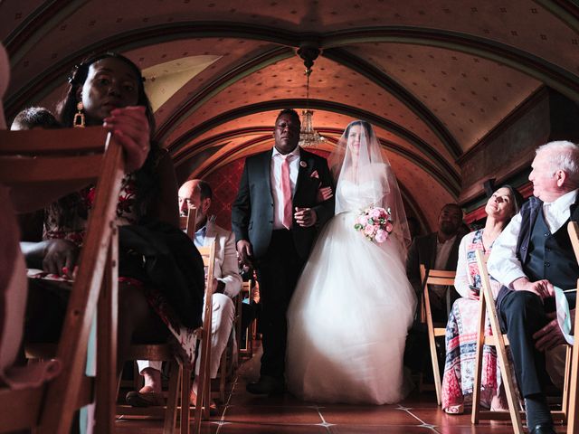 Le mariage de Alexandre et Coralie à Pont-du-Château, Puy-de-Dôme 56