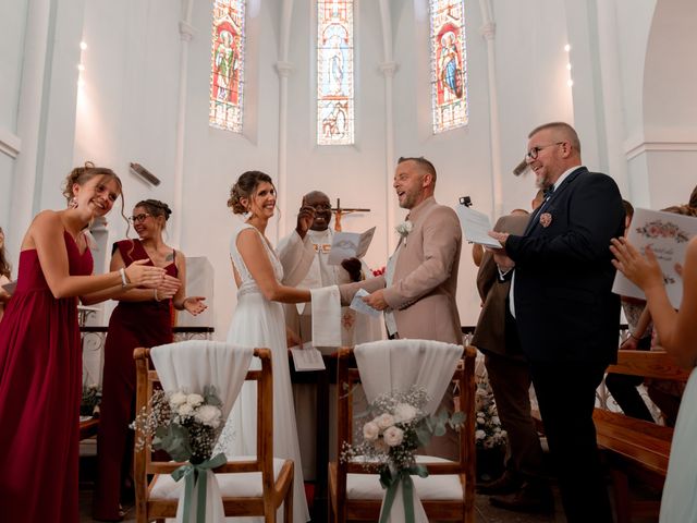 Le mariage de Ludovic et Laetitia à Castelnau-Rivière-Basse, Hautes-Pyrénées 86