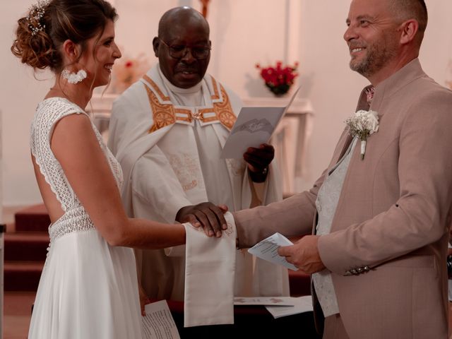 Le mariage de Ludovic et Laetitia à Castelnau-Rivière-Basse, Hautes-Pyrénées 87