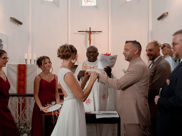 Le mariage de Ludovic et Laetitia à Castelnau-Rivière-Basse, Hautes-Pyrénées 91
