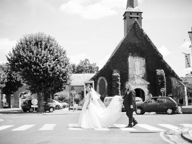 Le mariage de Fred et Lucie à Sully-sur-Loire, Loiret 12