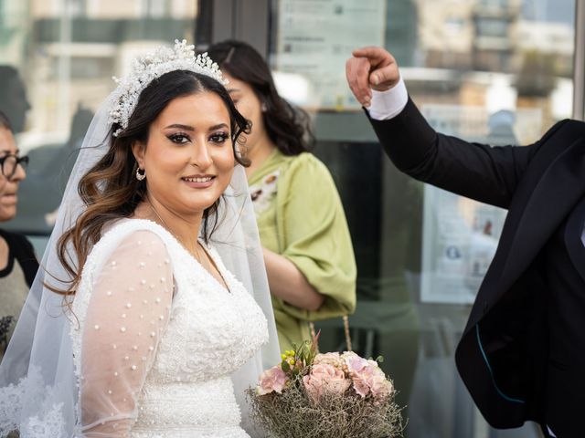 Le mariage de Omar et Mariem à Bagnolet, Seine-Saint-Denis 21