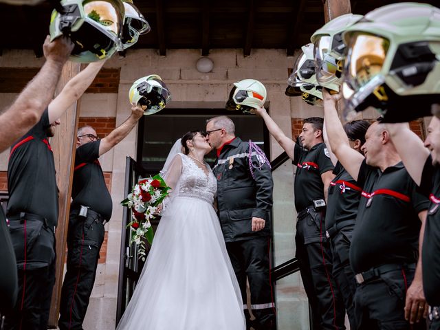 Le mariage de Sébastien et Audrey à Saint-Aigulin, Charente Maritime 7