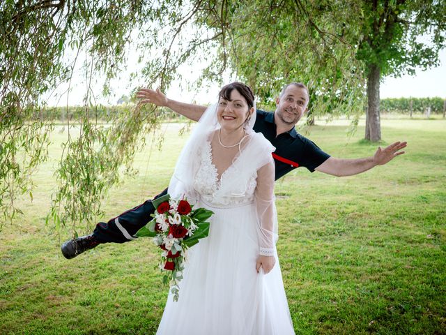Le mariage de Sébastien et Audrey à Saint-Aigulin, Charente Maritime 8