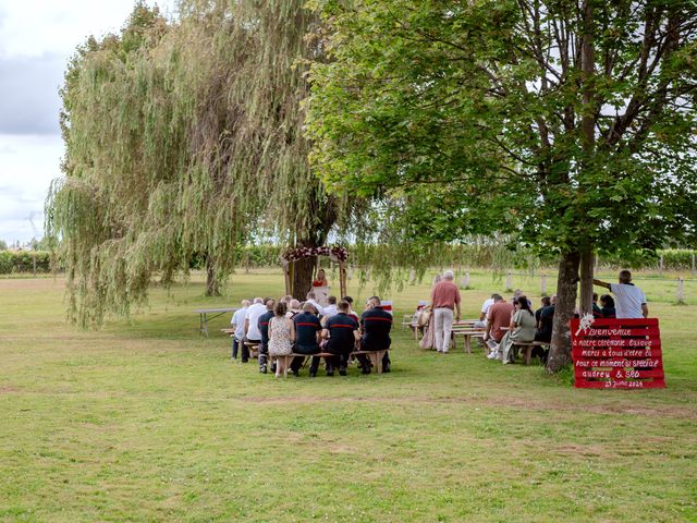 Le mariage de Sébastien et Audrey à Saint-Aigulin, Charente Maritime 10