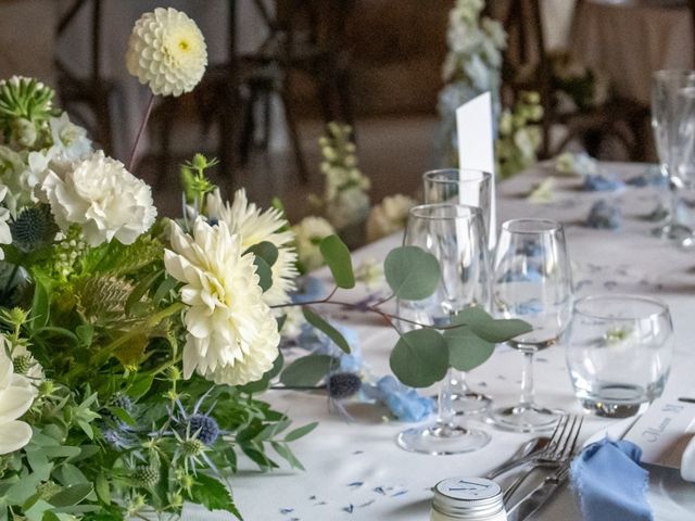 Le mariage de Logan et Manon à Châtillon-sur-Cher, Loir-et-Cher 13