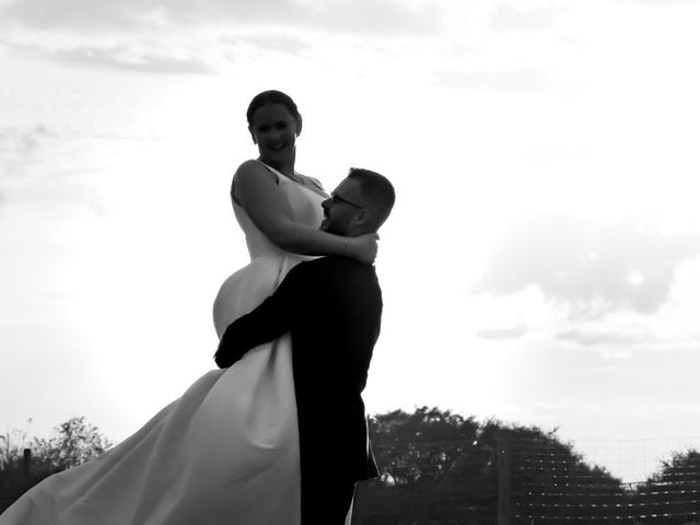 Le mariage de Logan et Manon à Châtillon-sur-Cher, Loir-et-Cher 15