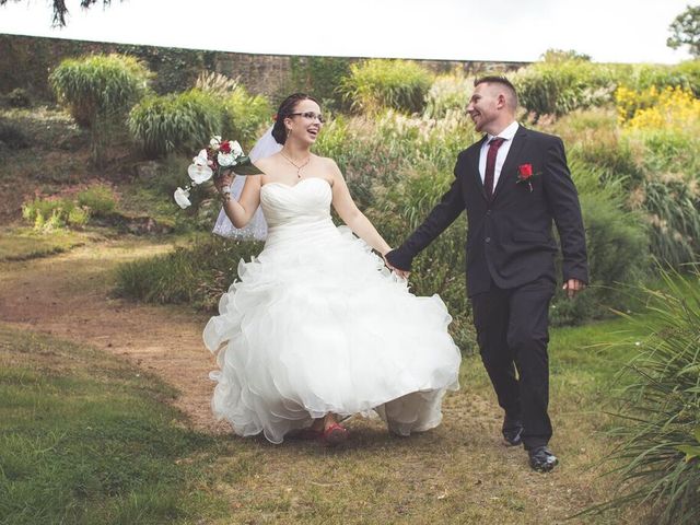 Le mariage de Gael et Camille à Domfront, Orne 14