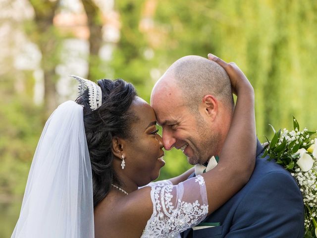 Le mariage de Grégory et Audrey à Lusignan, Vienne 8