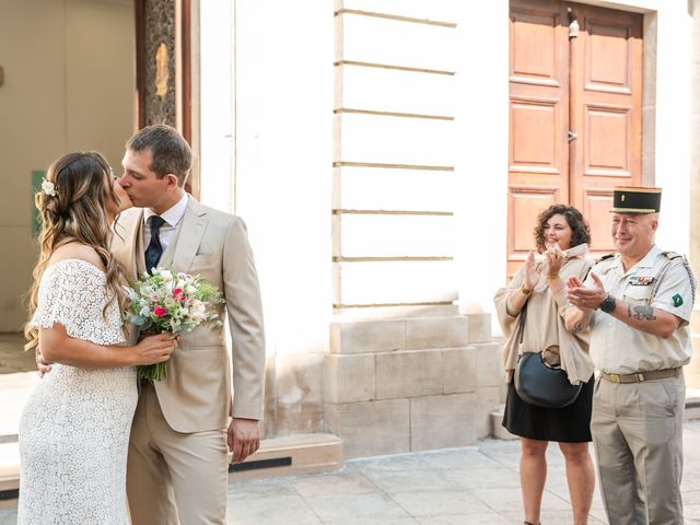 Le mariage de Arthur et Barbara à Nîmes, Gard 13