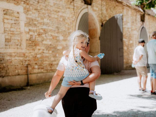 Le mariage de Loïc et Aurélie à Sennecey-le-Grand, Saône et Loire 9