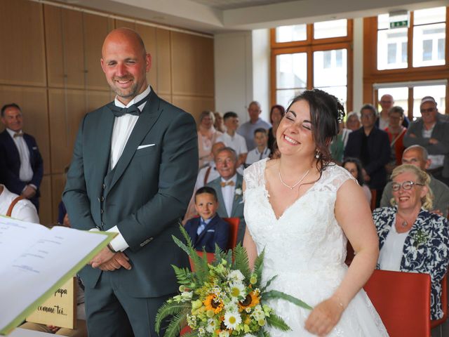 Le mariage de Gaël et Sarah à Plougonven, Finistère 24