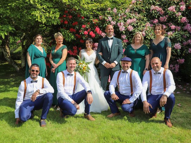 Le mariage de Gaël et Sarah à Plougonven, Finistère 35