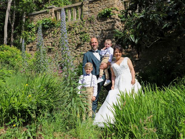 Le mariage de Gaël et Sarah à Plougonven, Finistère 58