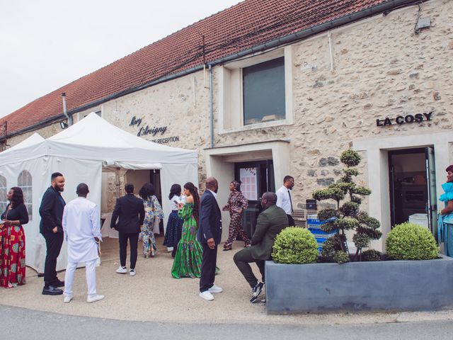 Le mariage de Lassana et Noémie à Moissy-Cramayel, Seine-et-Marne 6