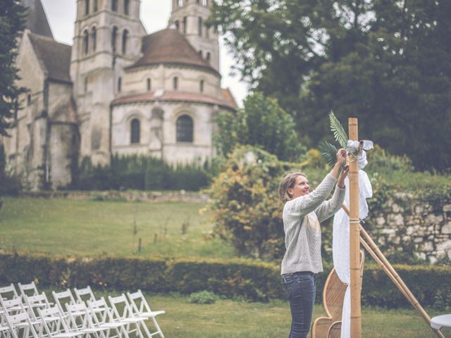 Le mariage de Jonathan et Marion à Morienval, Oise 3