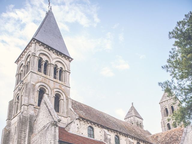 Le mariage de Jonathan et Marion à Morienval, Oise 31