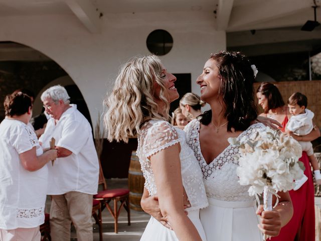 Le mariage de Stéphanie et Luisa à Aubais, Gard 33