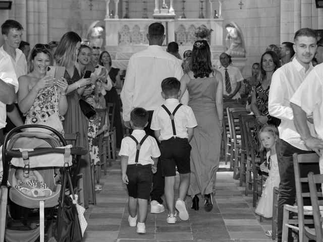 Le mariage de Jason et Clara à Cartelègue, Gironde 21