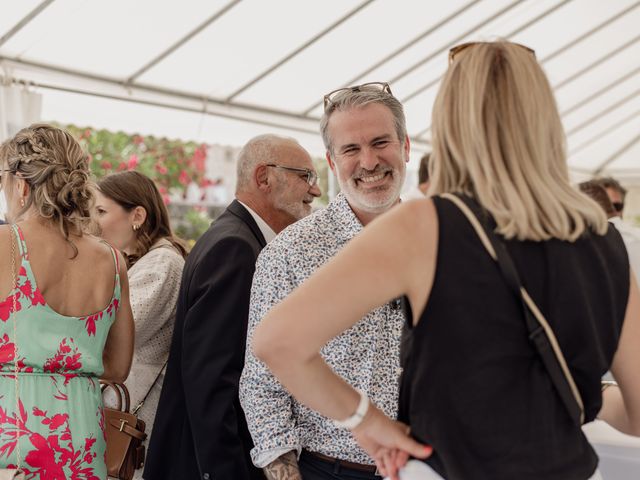 Le mariage de Olivier et Charlotte à Saintes, Charente Maritime 23