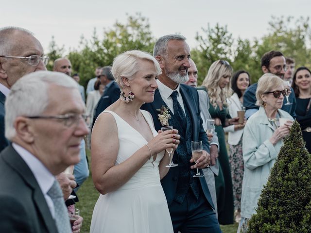 Le mariage de Olivier et Charlotte à Saintes, Charente Maritime 37