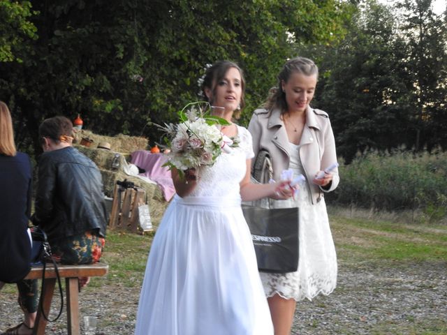 Le mariage de Anais et Charlotte à Lagarde-Enval, Corrèze 8