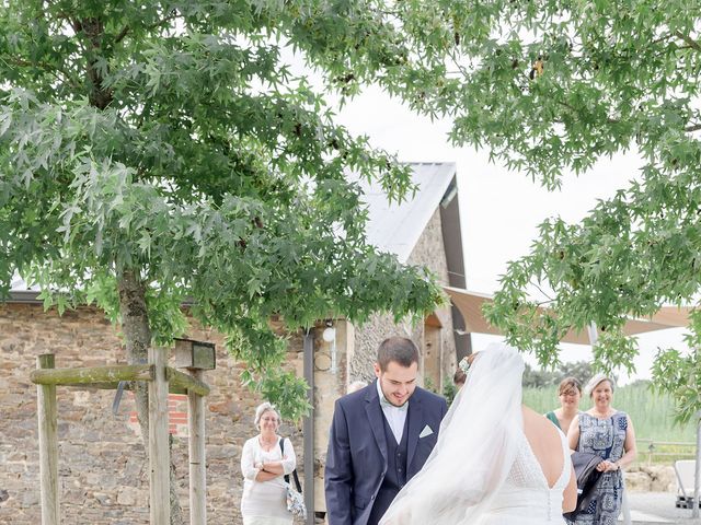 Le mariage de Loïc et Gwendoline à Faymoreau, Vendée 42
