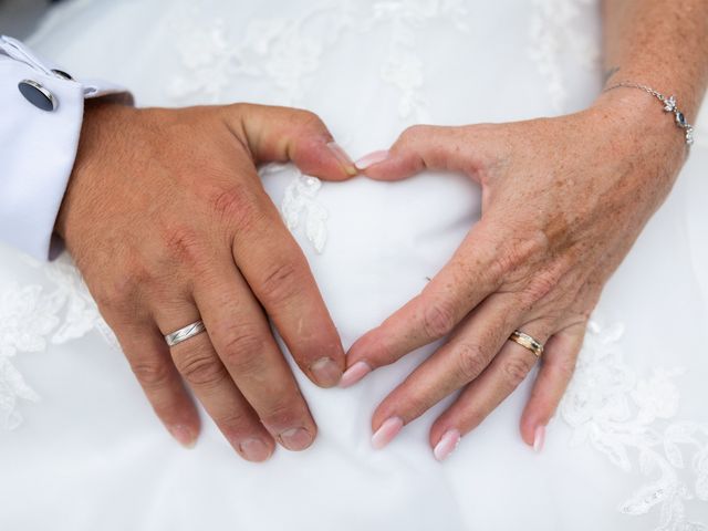 Le mariage de Christopher et Virginie à Champhol, Eure-et-Loir 66