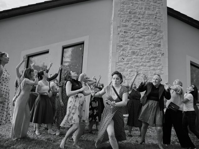 Le mariage de Yoan et Gabrielle à Gavaudun, Lot-et-Garonne 30