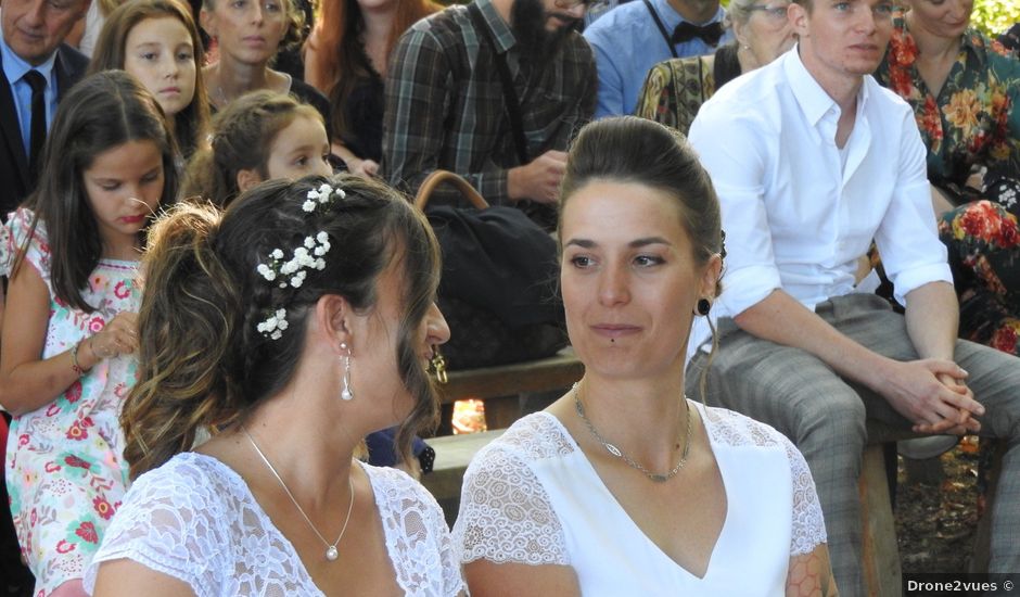 Le mariage de Anais et Charlotte à Lagarde-Enval, Corrèze