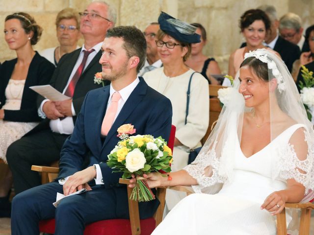 Le mariage de Rémi et Marie-Charlotte à Saint-Porchaire, Charente Maritime 33