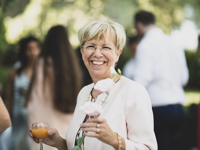 Le mariage de Christopher et Elodie à Ventabren, Bouches-du-Rhône 31