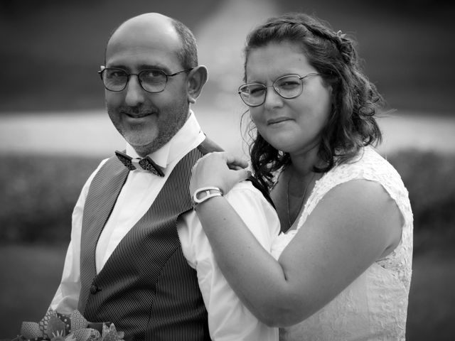 Le mariage de Stéphane et Delphine à Saint-Gilles-Croix-de-Vie, Vendée 4