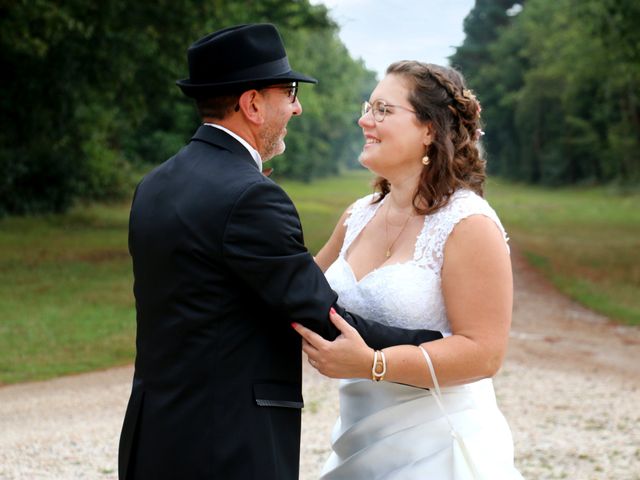 Le mariage de Stéphane et Delphine à Saint-Gilles-Croix-de-Vie, Vendée 9