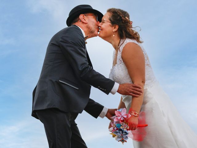 Le mariage de Stéphane et Delphine à Saint-Gilles-Croix-de-Vie, Vendée 23