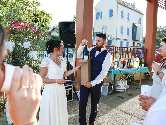 Le mariage de Florent et Laura à Souyeaux, Hautes-Pyrénées 37