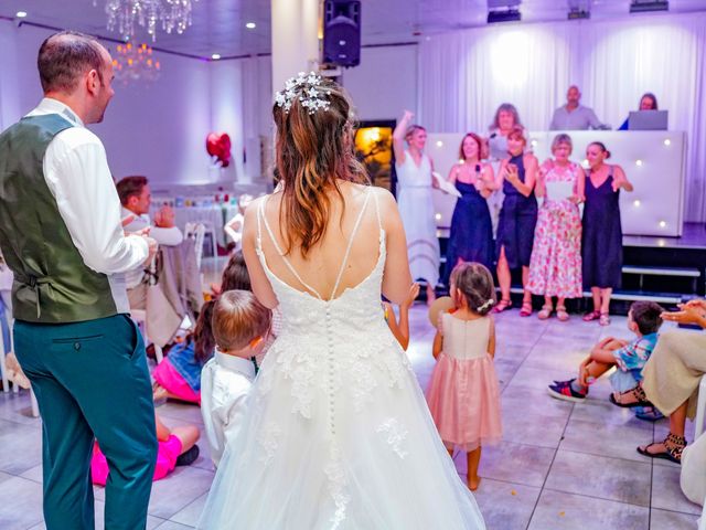 Le mariage de Fabien et Magali à La Seyne-sur-Mer, Var 15